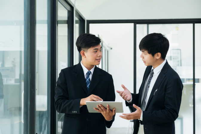 清晰思緒拒絕滿臉倦容